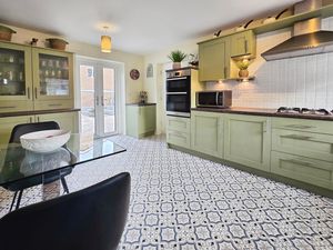 Photo 8- click for photo gallery